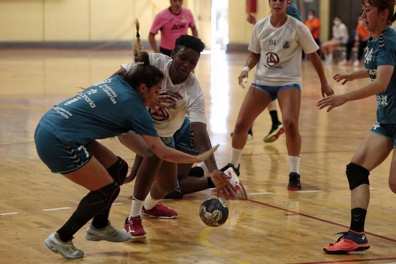 Salud-Rocasa | 15/08/2020.Partido de balonmano de la Copa Gobierno de Canarias.  | 15/08/2020 | Fotógrafo: María Pisaca Gámez