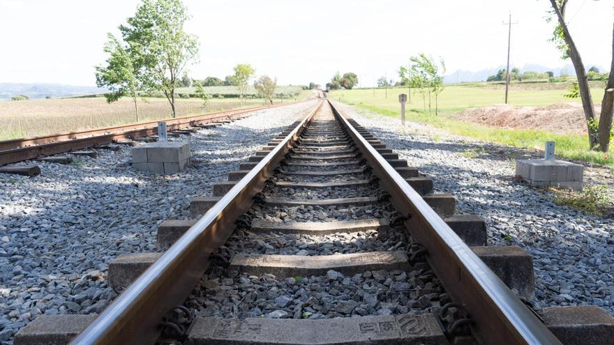 Mor una dona d’uns 80 anys en caure a les vies del tren de mercaderies a Sant Fruitós