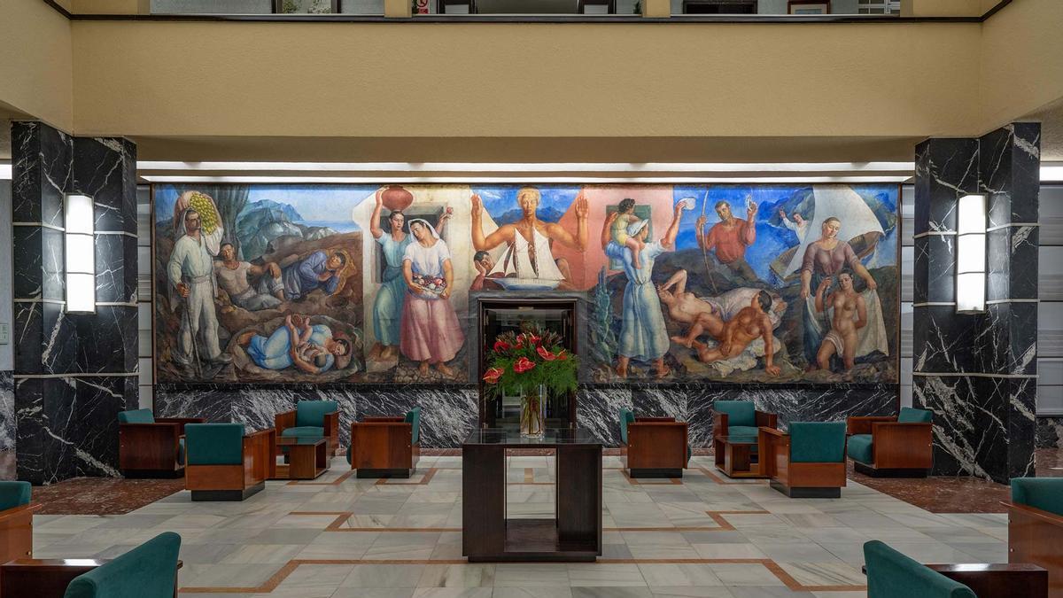 Hall principal del Real Casino de Tenerife, cuya sede se encuentra en la plaza de la Candelaria de Santa Cruz.