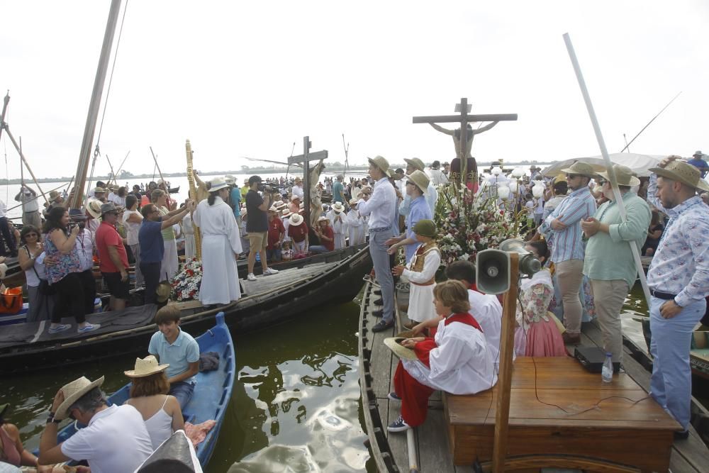 Encuentro de los Cristos de El Palmar, Catarroja, Silla y Massanassa en el Lago de la Albufera