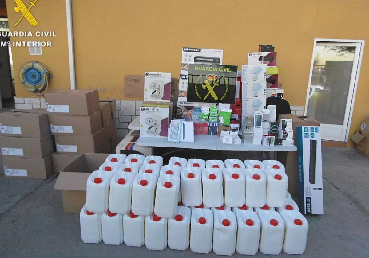 Mercancía recuperada por los agentes de la Guardia Civil