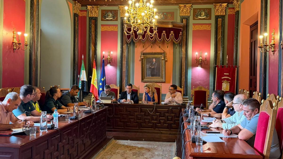 Imagen de la Junta de Seguridad en el ayuntamiento de Trujillo.