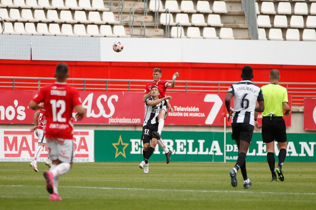 El Real Murcia no levanta cabeza (0-0)