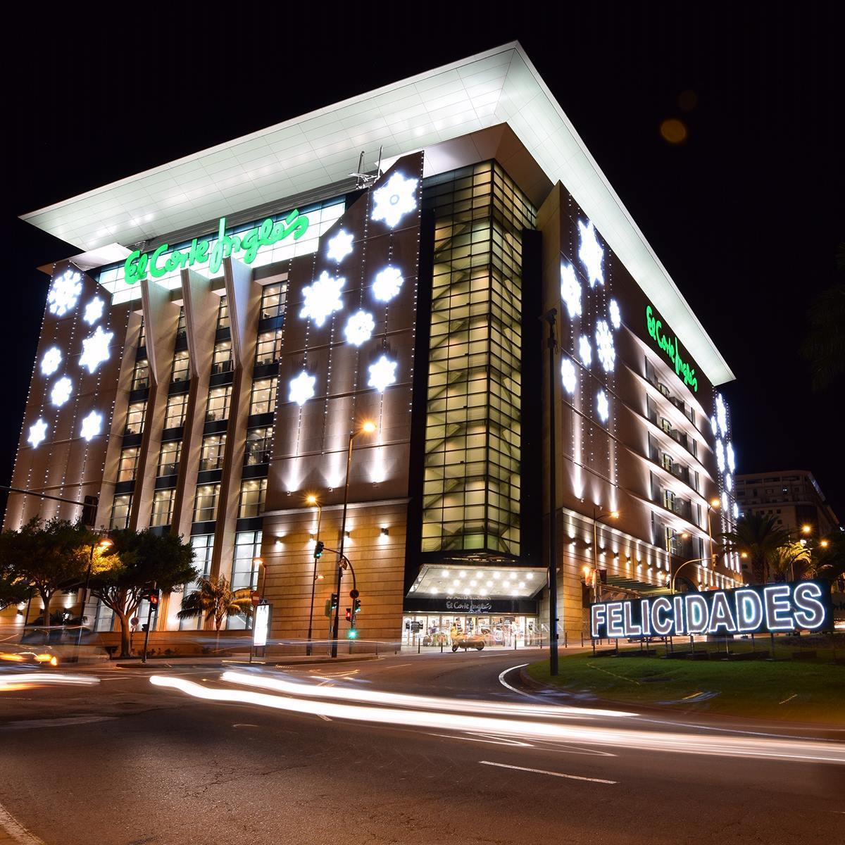 Los grandes almacenes, decorados de Navidad, en una imagen de archivo.