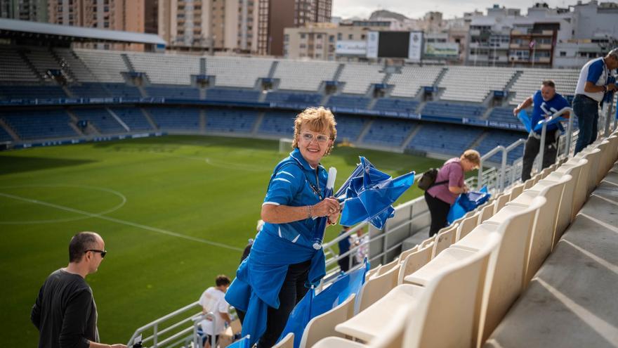 Preparación del tifo gigante para el partido CD Tenerife - UD Las Palmas