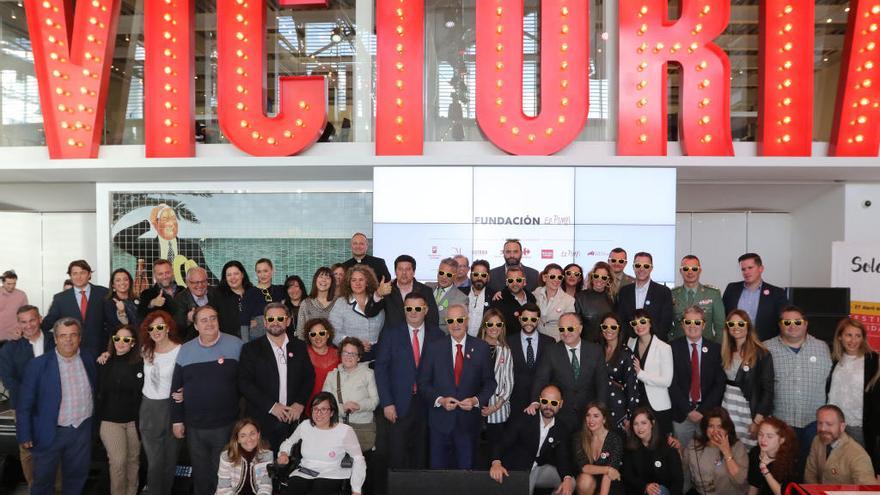 Foto de familia de la presentación de Soles de Málaga.