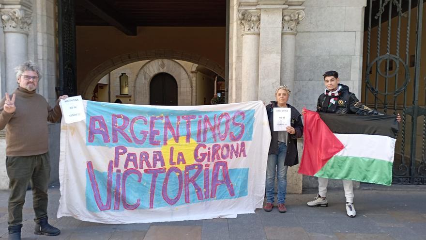 Protestes a Girona i Barcelona en solidaritat amb la vaga general contra les reformes Milei