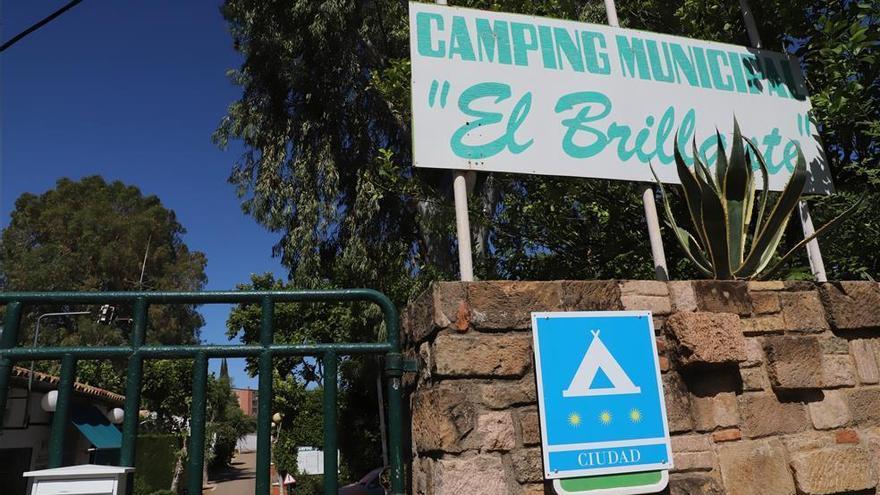 Vox exige que se lleve a cabo la apertura de una piscina municipal en el camping de El Brillante