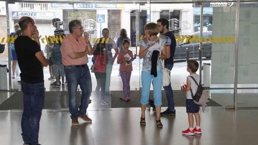 Público infantil en la sesión del sábado en el auditorio. // S.Á.