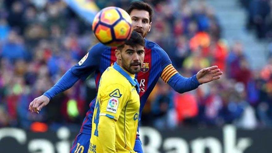 Derrota de la UD Las Palmas frente a un sólido Barcelona