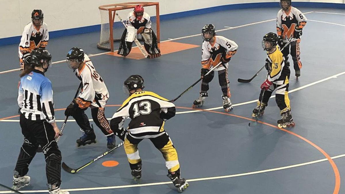 Los Morcegos, durante la fase final en A Carballeira. |  // FDV