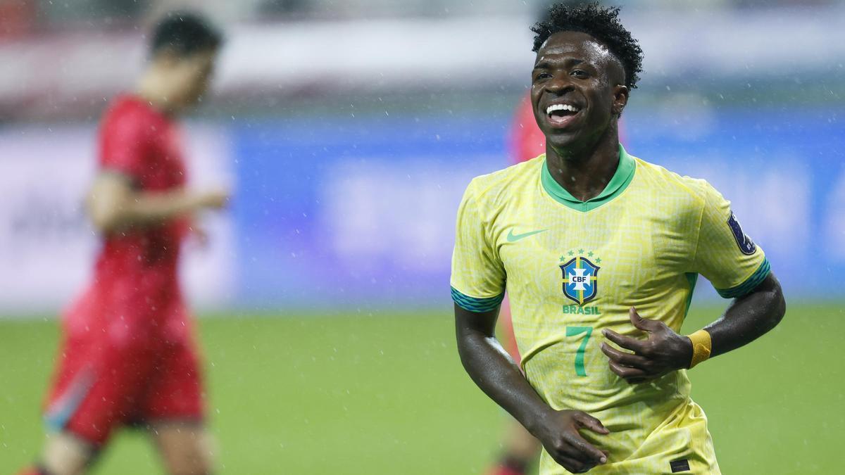 Vinícius, procesado en Brasil por "perturbar" a los vecinos con su fiesta de cumpleaños