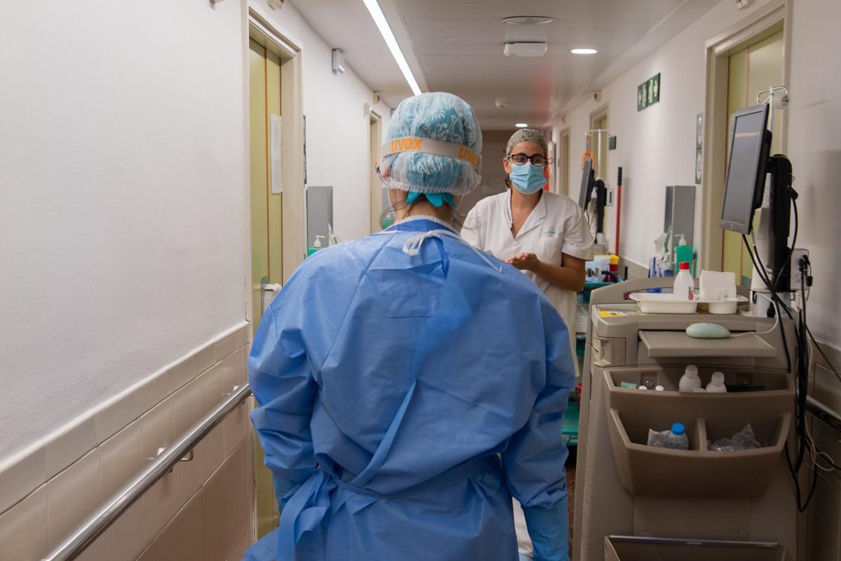 Catalunya ja té gairebé 500 ingressats per covid en hospitals i van a l’alça