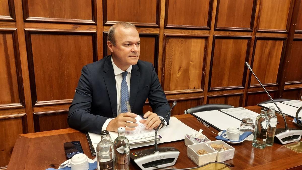 Augusto Hidaldo, este jueves, en el pleno del Cabildo de Gran Canaria