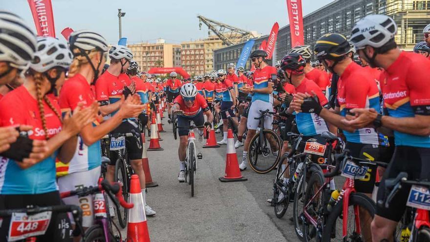 Gran Fondo Internacional de Ciclismo en València: cortes tráfico, aparcamiento prohibido y desvíos de autobús
