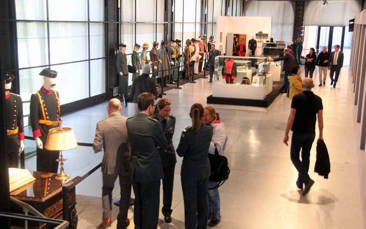 Marlaska exalta la "sana evolución" de la Guardia Civil en su 175 aniversario