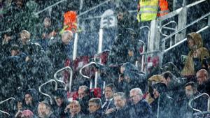 El Barça repartirà impermeables a la llotja del Camp Nou