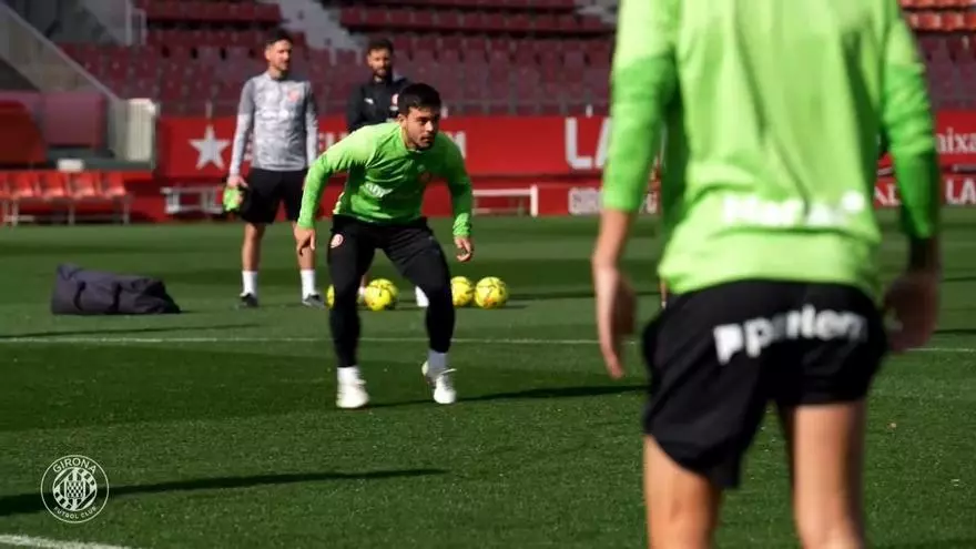 El Girona se ejercita en la previa del derbi catalán contra el Barça