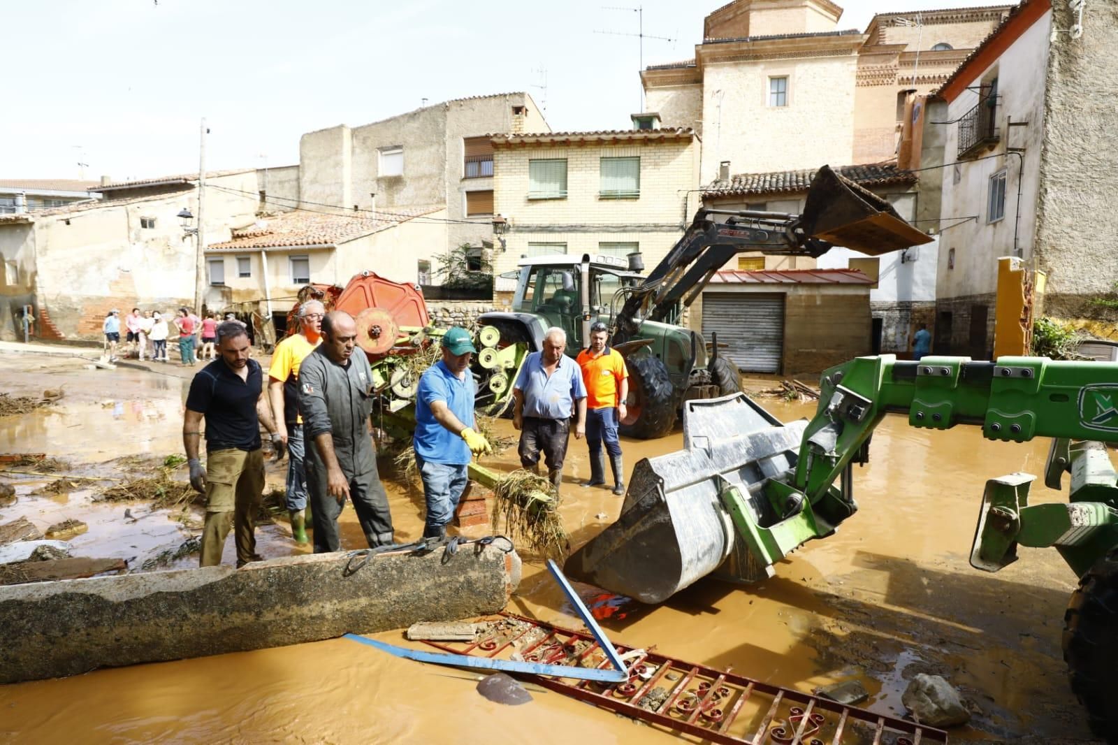 En imágenes | Así ha quedado Azuara tras la fuerte tormenta que causó destrozos este viernes