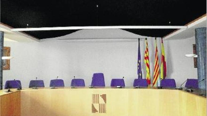 La sala de plens, ahir al matí, estava sense els quadre del Rei i sense el del president de la Generalitat.