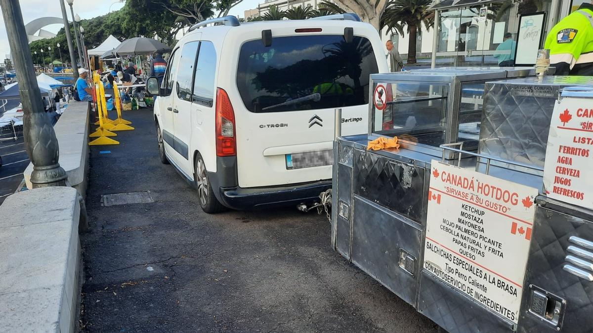 El vehículo interceptado por la Policía Local de Santa Cruz