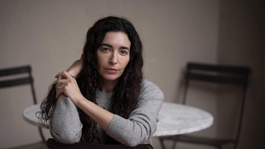 Fernanda Trías, escritora: "Si le cuentas tu vida a un escritor, te arriesgas a que aparezca en algún libro"