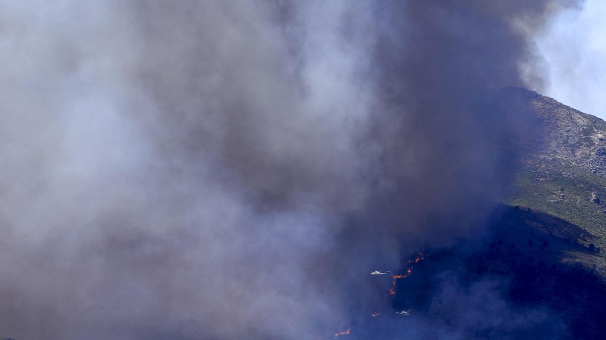 INCENDIOS ESPAÑA | Continúan los incendios, confinamientos y desalojos en el último día de la ola de calor