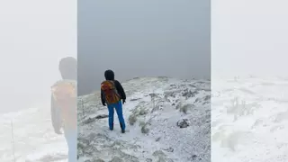 Nieve en verano en Aragón: Astún amanece cubierto de blanco