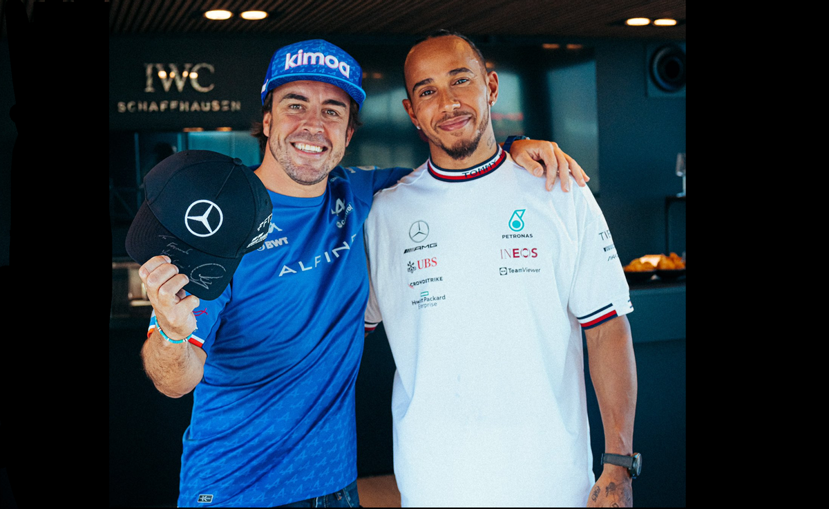 Fernando Alonso i Lewis Hamilton fan les paus abans del GP dels Països Baixos