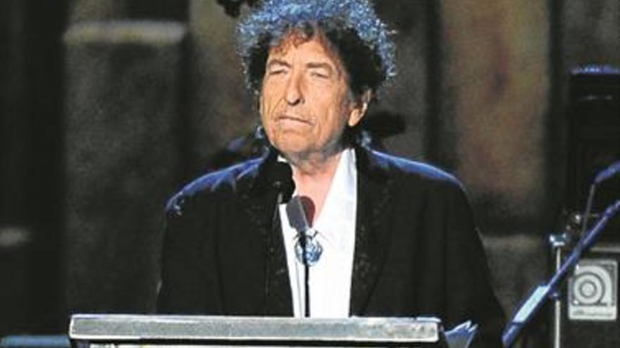 BOB DYLAN NO IRÁ A ESTOCOLMO A RECOGER EL NOBEL