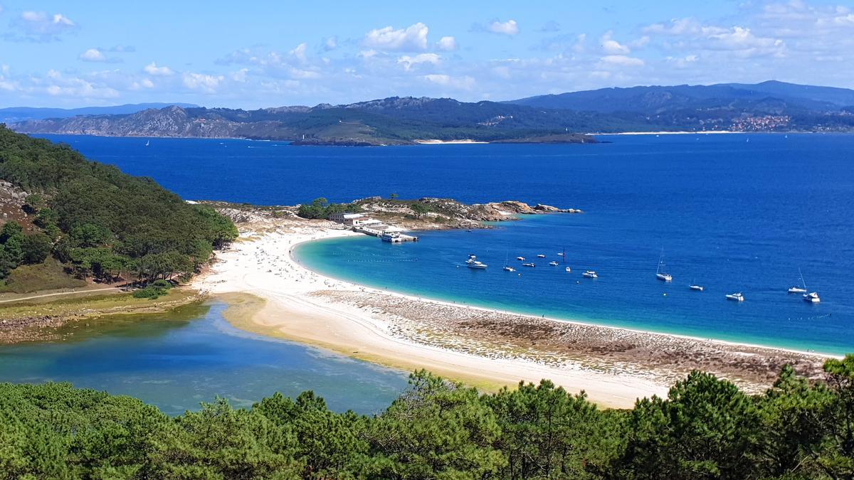 Vista de la playa de Rodas, en la isla Cíes