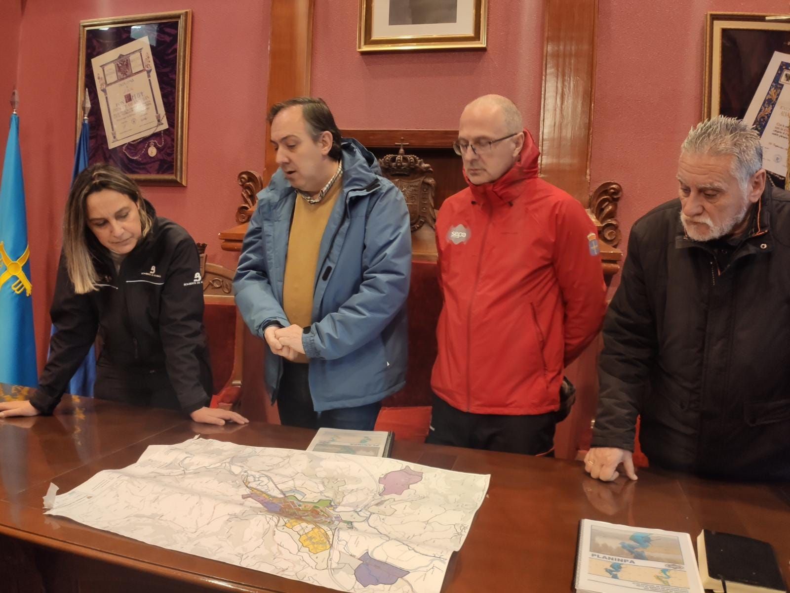 EN IMÁGENES: El temporal en Asturias deja las primeras inundaciones por las lluvias, incidencias en los trenes y vuelos suspendidos