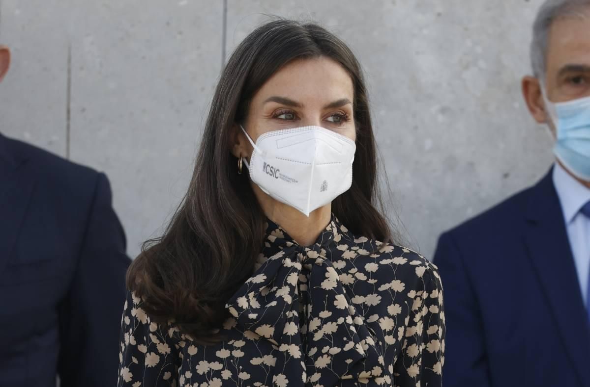 La reina Letizia en centro de terapia de protones de Quiron Salud Madrid