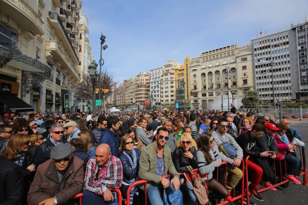 Búscate en la mascletà del 5 de marzo