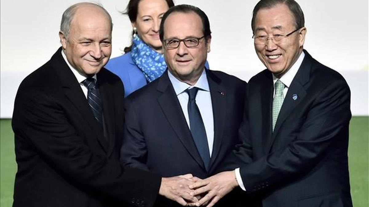 Laurent Fabius, Ségolène Royal, François Hollande y Ban Ki-moon, durante la jornada inaugural de la COP21 en París