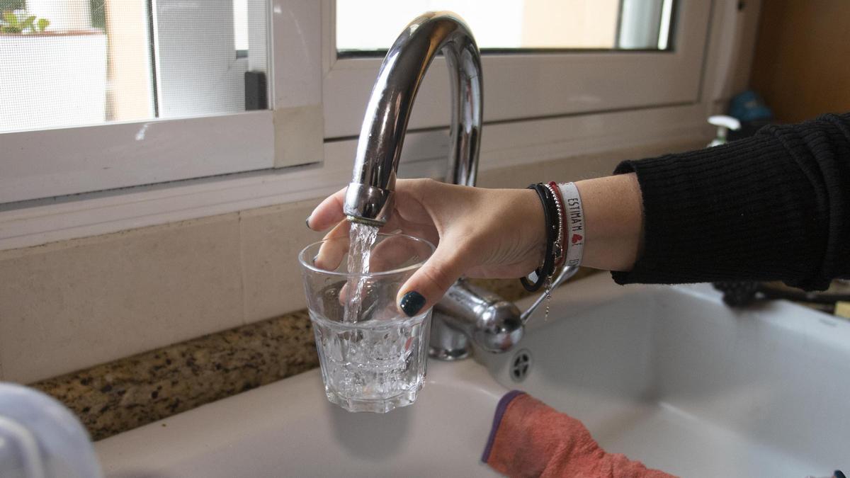 Los vecinos del Carraixet piden que el agua potable "llegue lo antes posible"