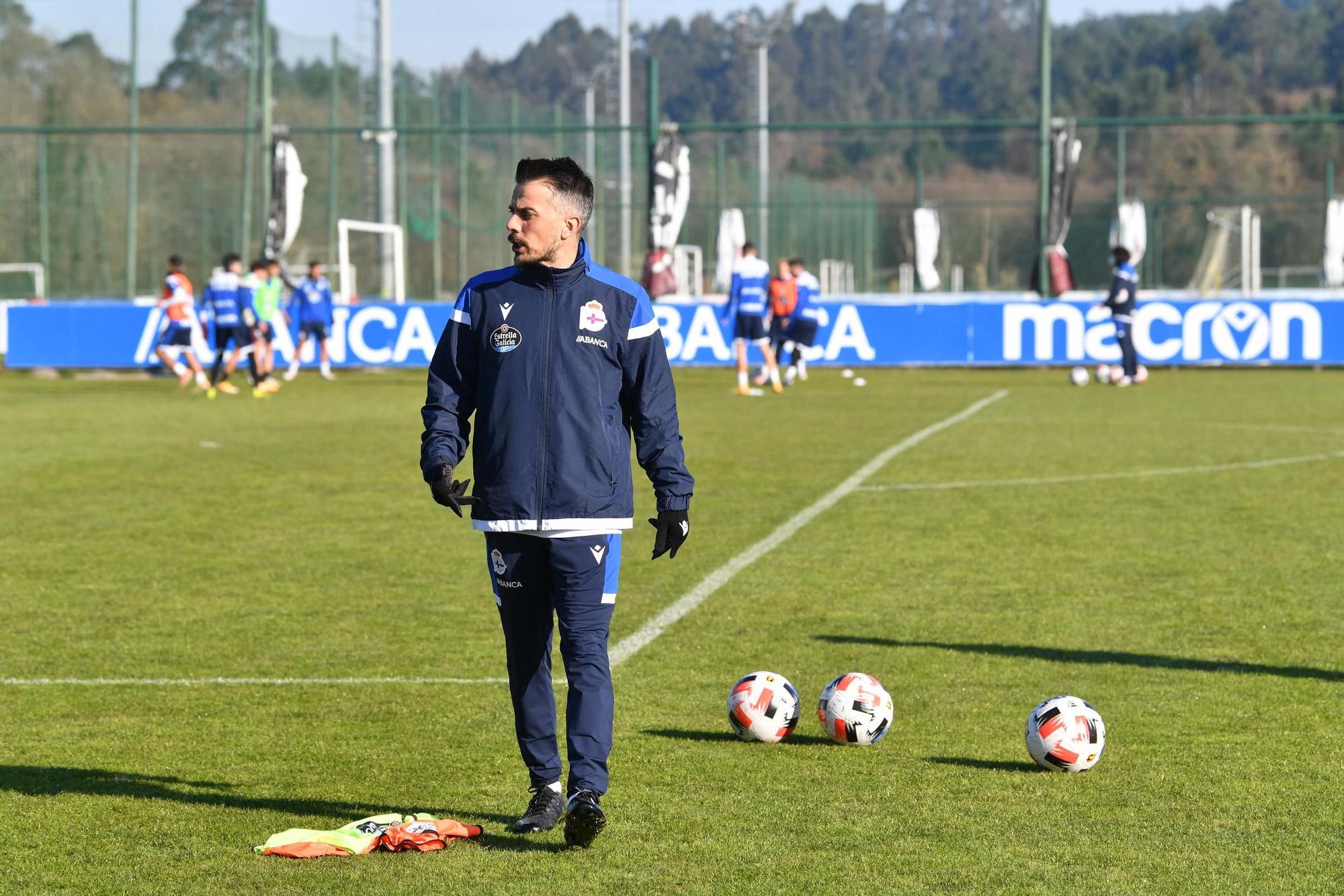 Primer entrenamiento de Rubén de la Barrera al frente del Deportivo