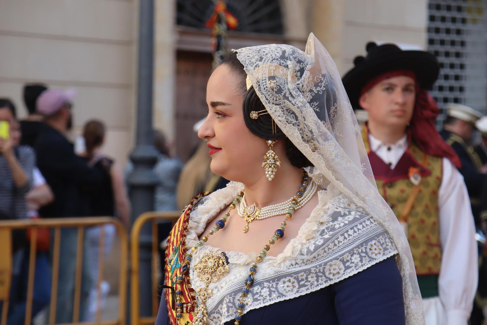 Comisiones de falla en la Procesión de la Virgen (2/5)