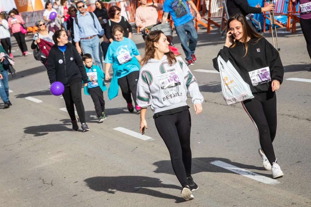 Búscate en la galería de fotos de la Marxa contra la Violencia de Género