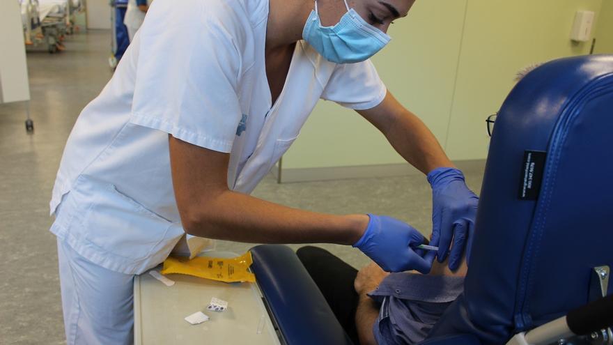 El Hospital Regional busca voluntarios para el ensayo de la vacuna española contra el coronavirus