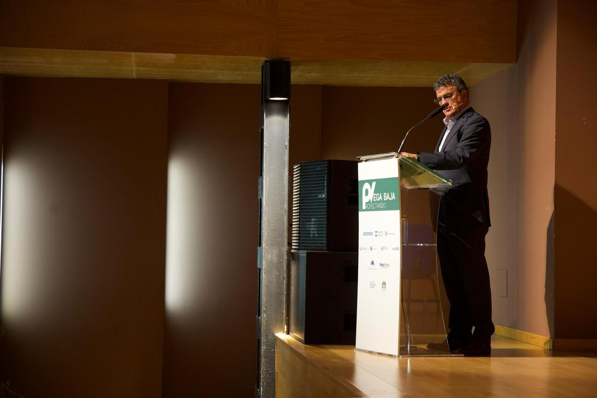 La jornada «Proyectando Vega Baja» pone sobre la mesa los grandes retos de la comarca