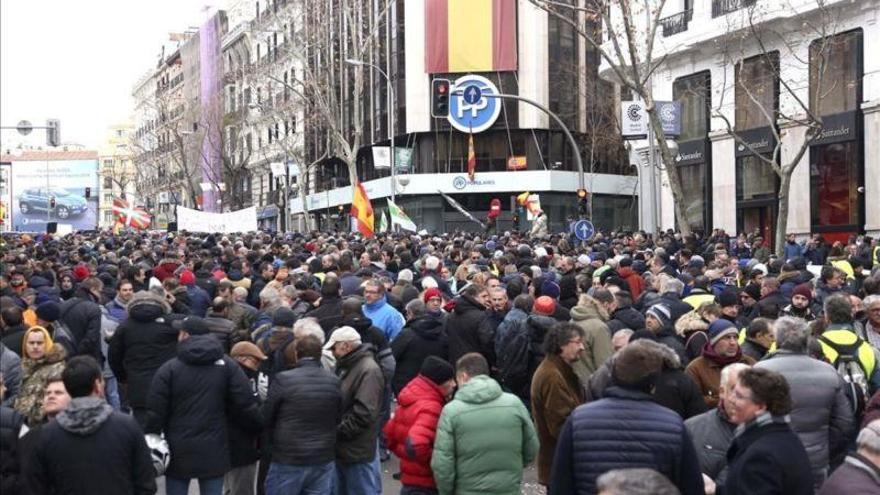 Los taxistas desconvocan la concentración frente a la sede del PP