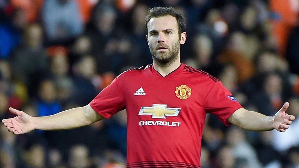 Juan Mata, con la camiseta del Manchester United