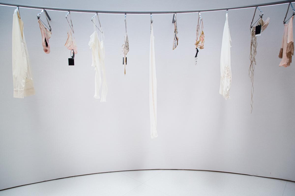 Showroom de lencería de la nueva tienda Zara Plaza España.