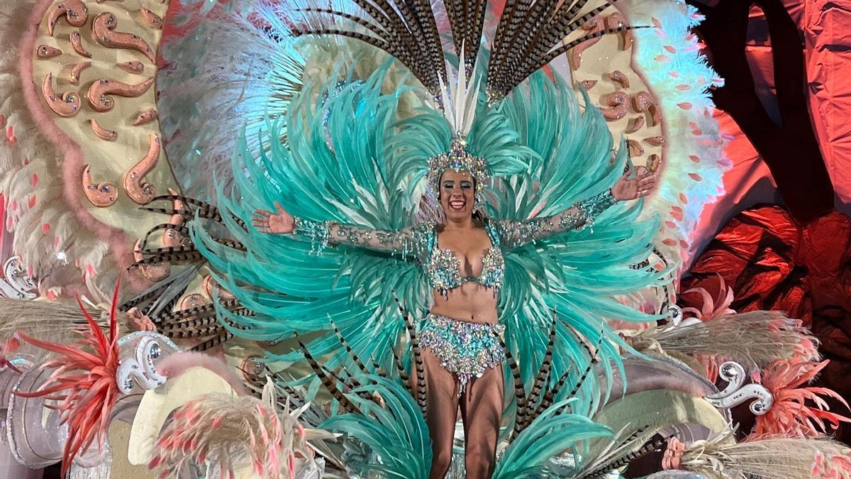 Carnaval de Vinaròs 2023: Los espectaculares trajes de las 30 reinas y el  rey