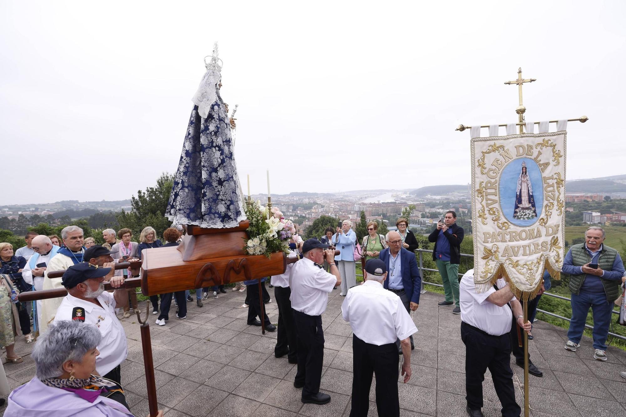 EN IMÁGENES: Así fueron los 95 besos de Abel y Mihaela en el tradicional "Rito de Puchero" de La Luz