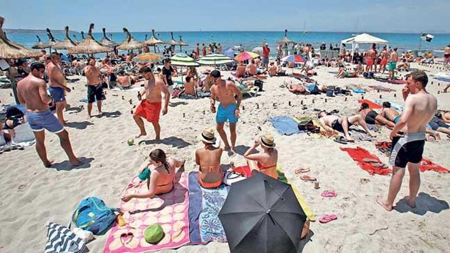 Los empresarios piden al nuevo Govern que dé alternativas al modelo turístico de sol y playa.