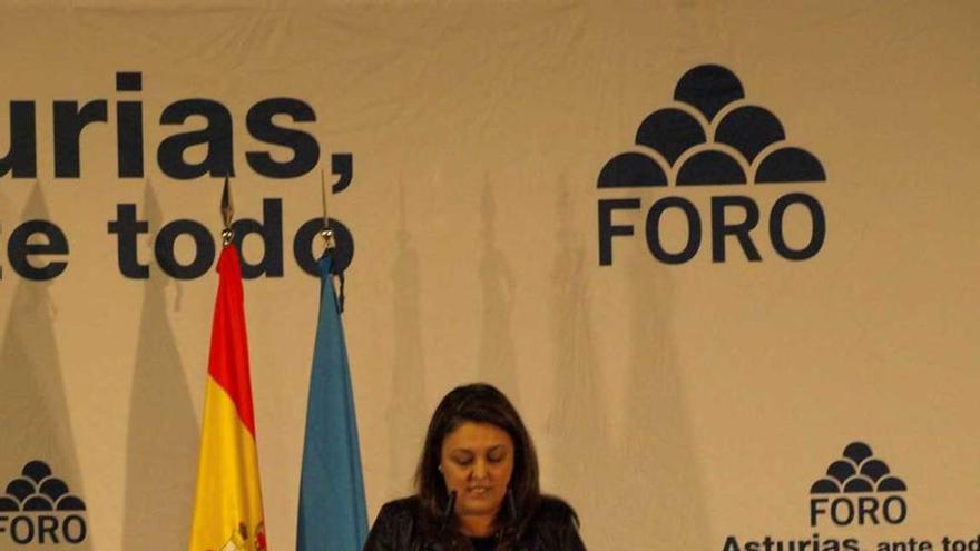 La alcaldesa riosellana, Rosario Fernández, en un acto de Foro.