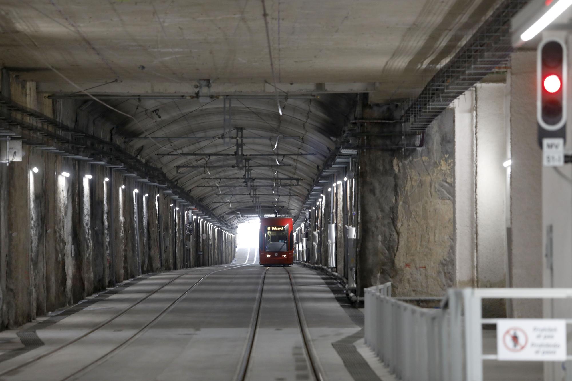 L10, la nueva línea de metro entre el centro y Natzaret, entra en funcionamiento