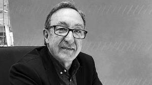 El escritor y periodista Fernando Olmeda, autor de Gerda Taro. Fotógrafa en la guerra de España.